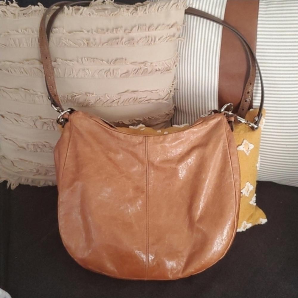 HOBO Kinely Bag in Caramel